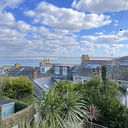 9 Bowling Terrace
